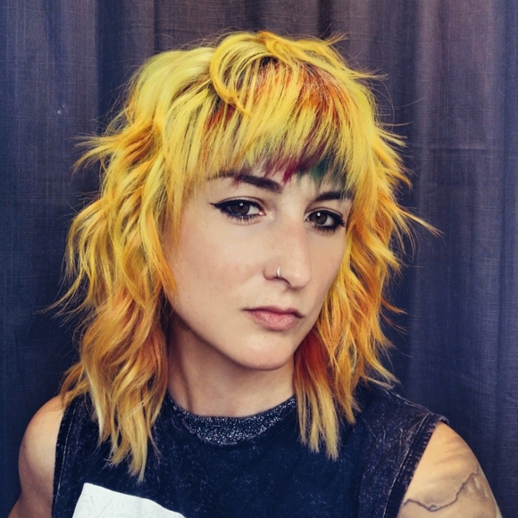 Meet your Posher, Amy - Picture 1 of 1